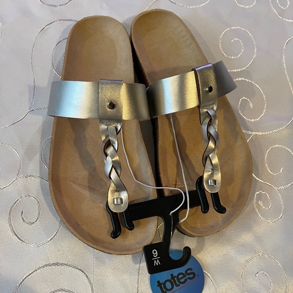Totes Thing sandals